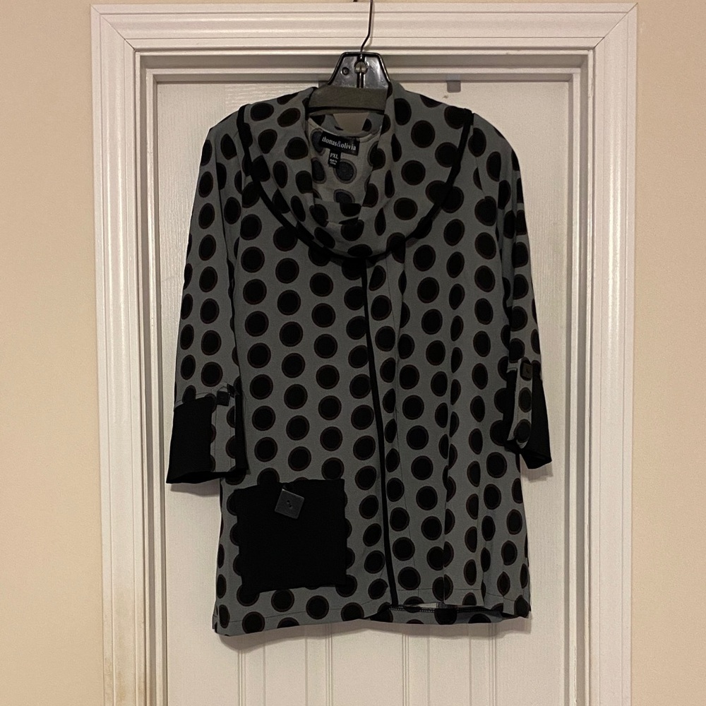 Thomas & Olivia Black‎ and Gray Polka Dot long sleeve shirt PXL